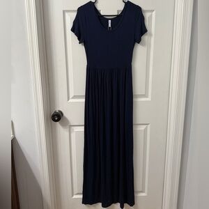 Elegant Navy Blue Maxi Dress